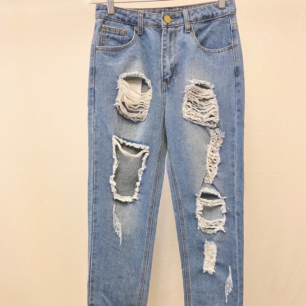 Boohoo NWT Sophie High Waist Distressed Jeans Women Light Wash Ripped Straight 2 - Picture 13 of 16